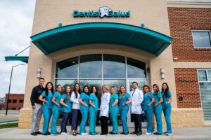 Equipo de trabajo de Dentist Salud - Dentist Salud Matthews Charlotte North Caroline